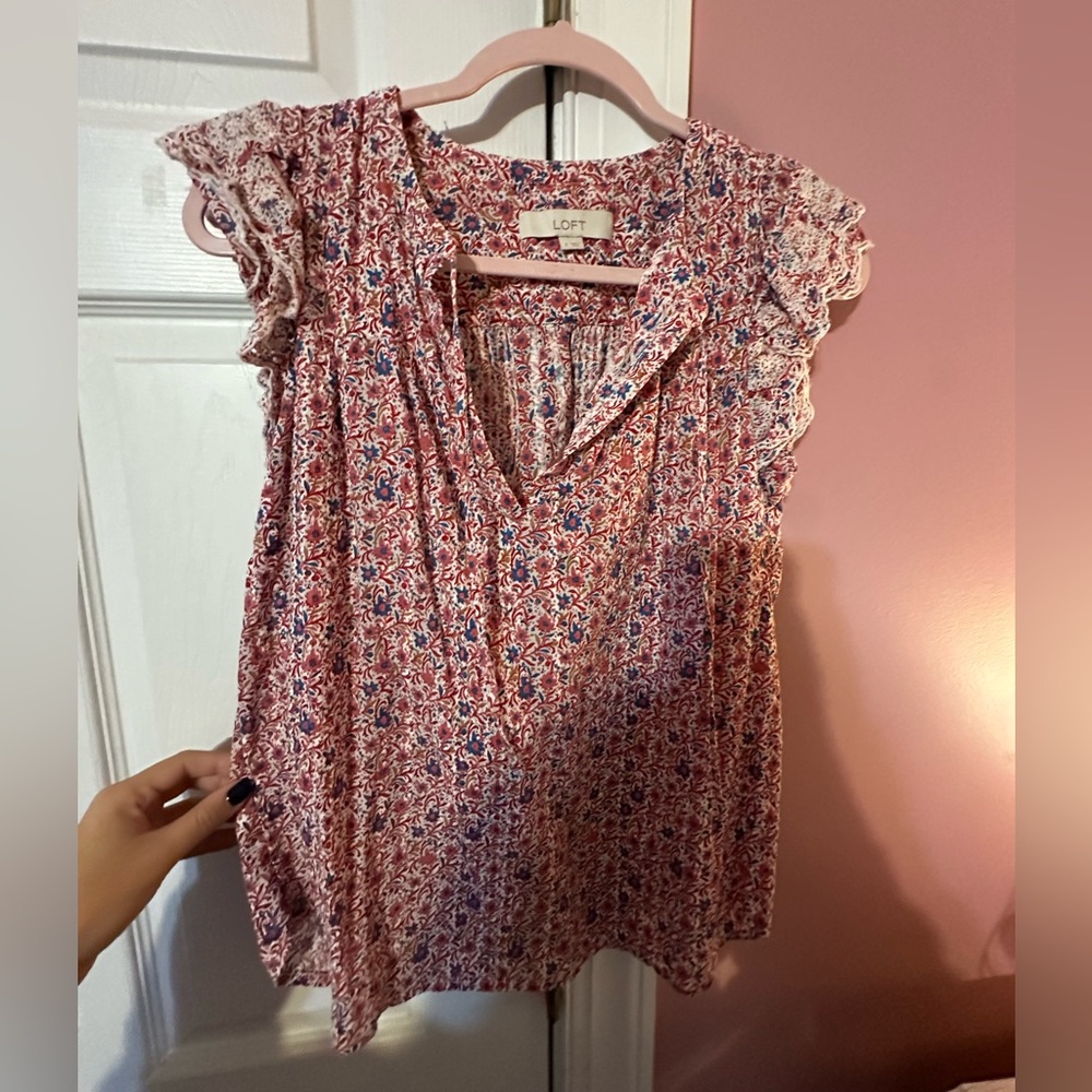 LOFT Women's Ruffled Floral Blouse - Red and Blue